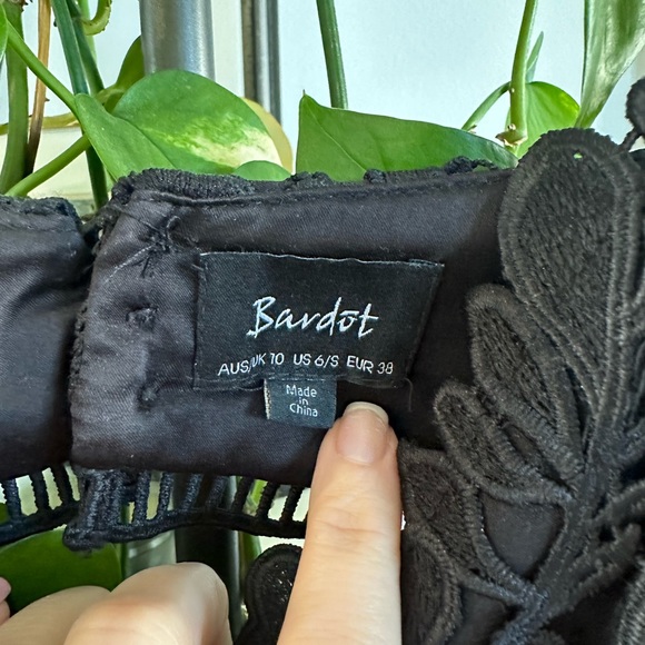 Bardot Black Lace Dress - Picture 3 of 7